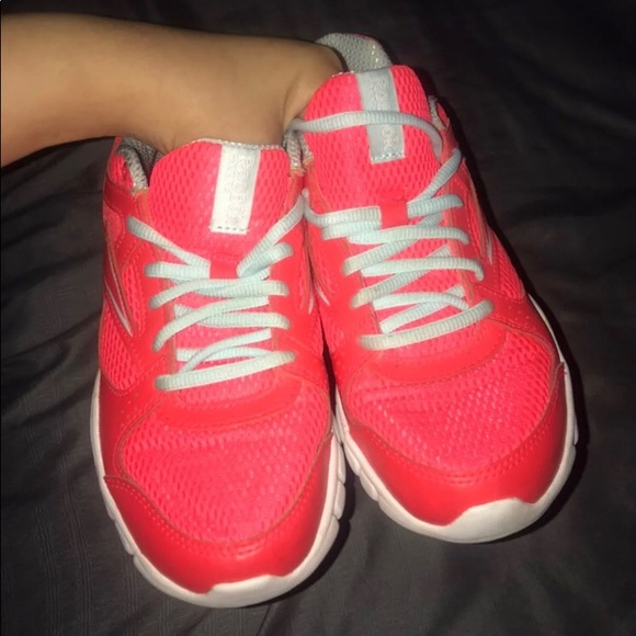 Reebok Shoes - Picture 3 of 5